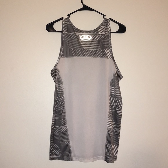 Under Armour Tank Top - Picture 2 of 4